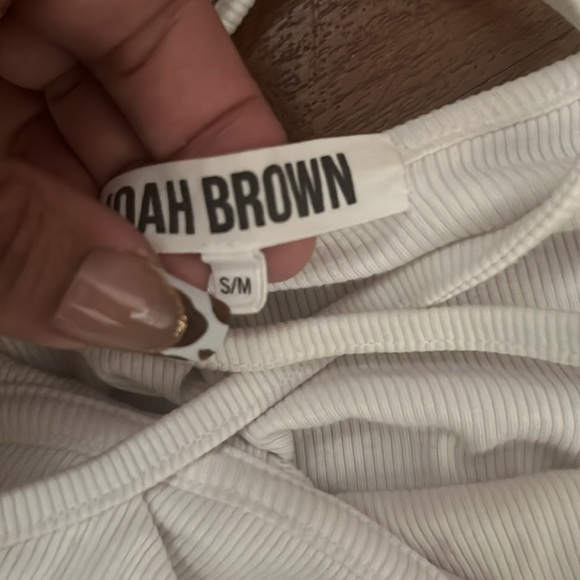 Joah Brown Cropped Tank - Picture 3 of 3